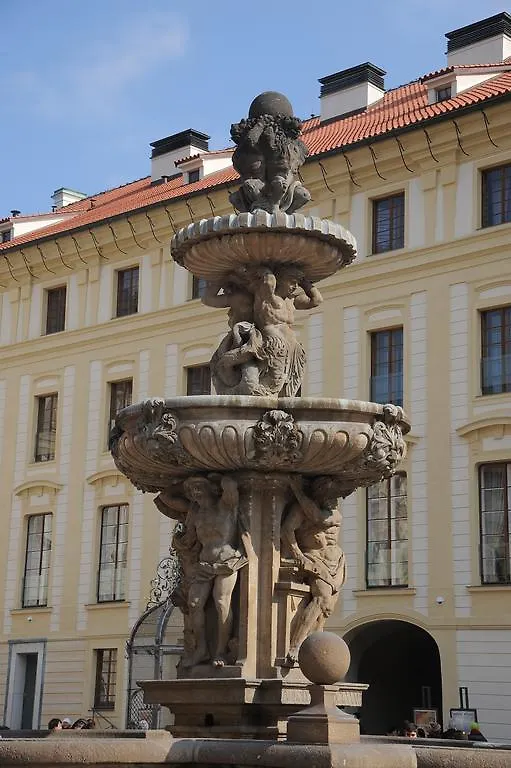 Prague Moon Hotel & Hostel