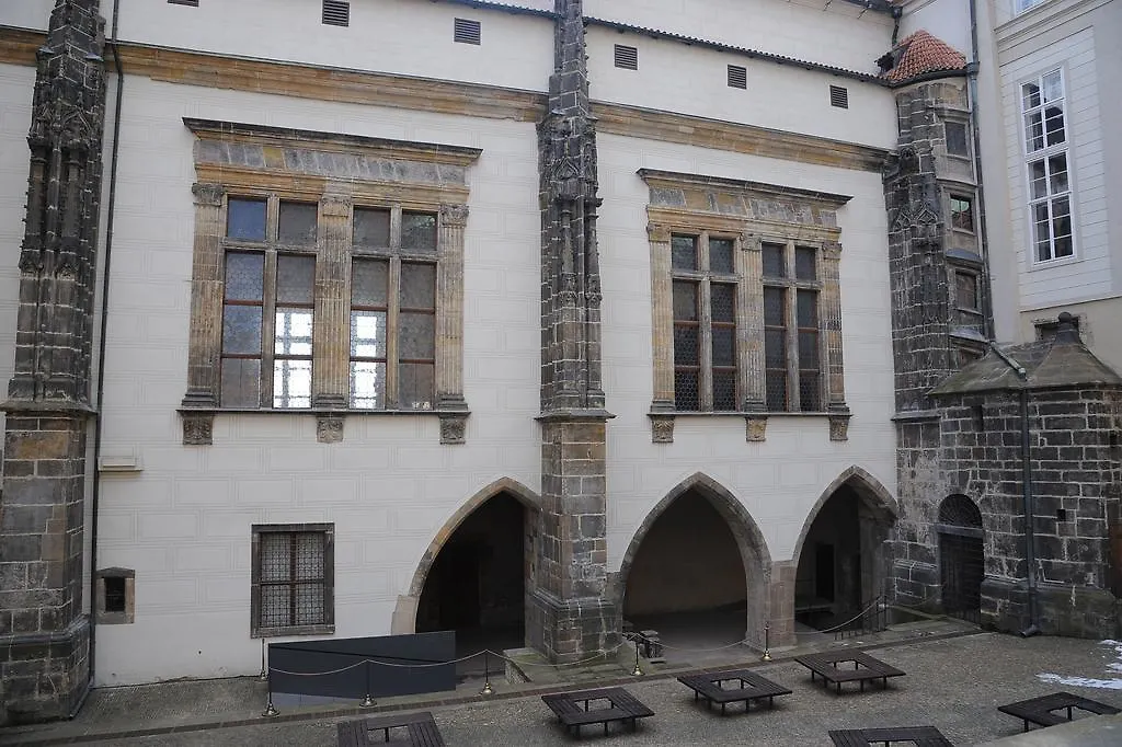Prague Moon Hotel & Hostel