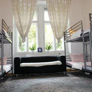  Hostel Na Smetance