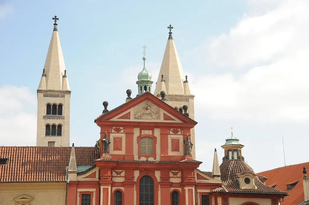 Prague Moon Hotel & Hostel