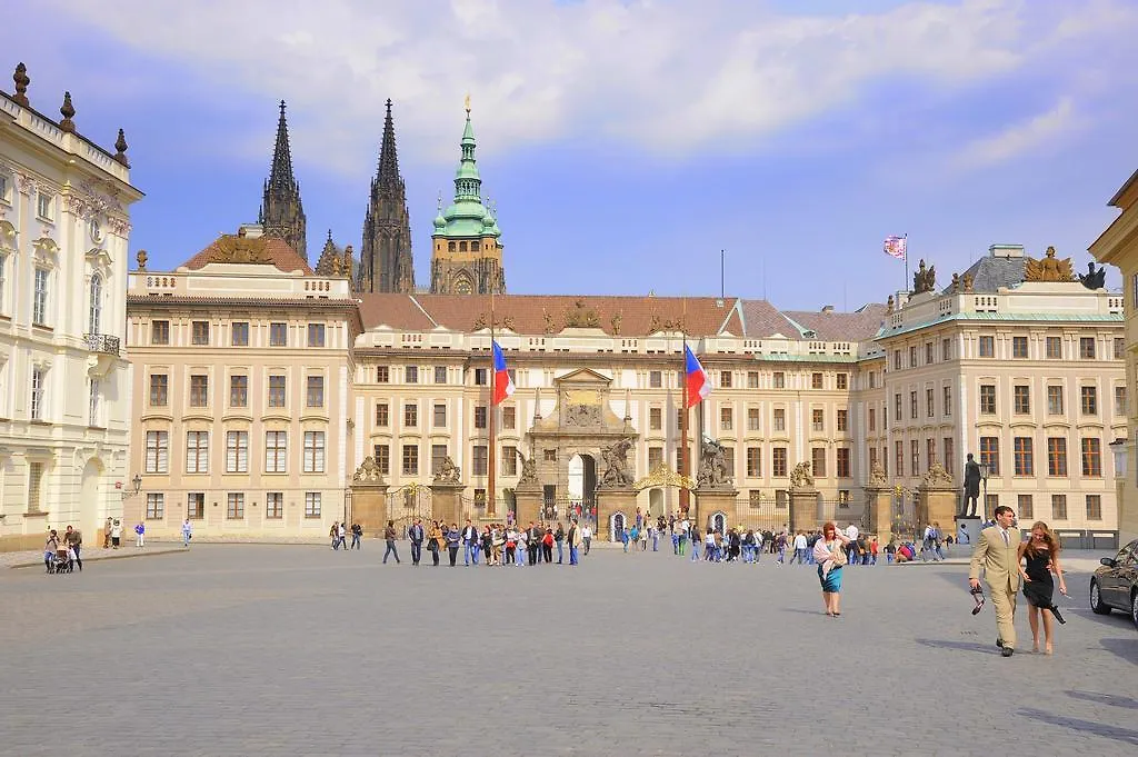Prague Moon Hotel & Hostel