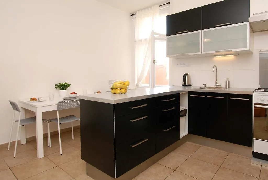 Prague Moon Hotel & Hostel